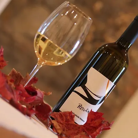 Feriegård Pizzulin - Wine & Living